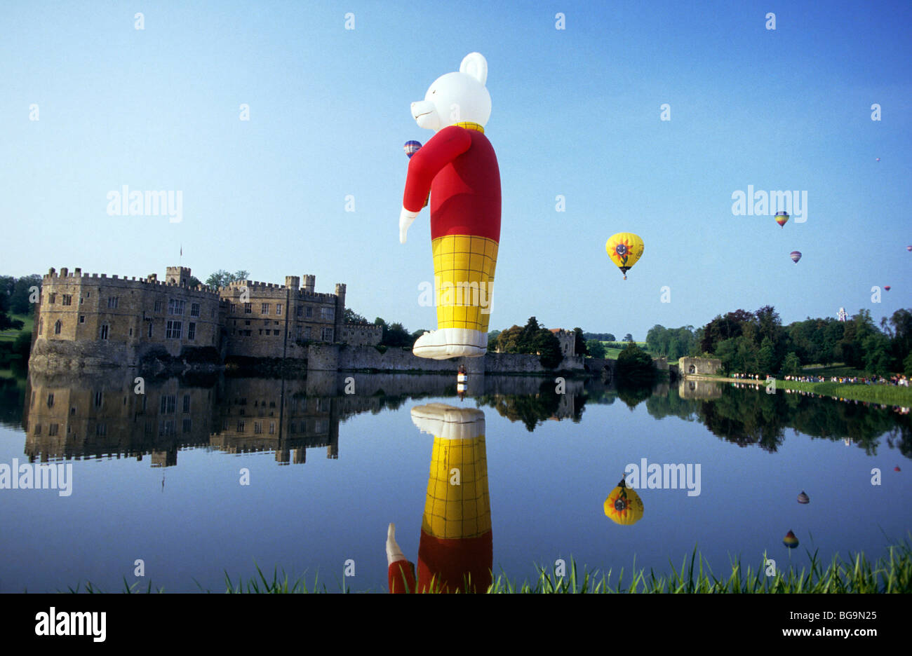 Rupert the Bear hot air balloon over Leeds Castle Stock Photo 27258957