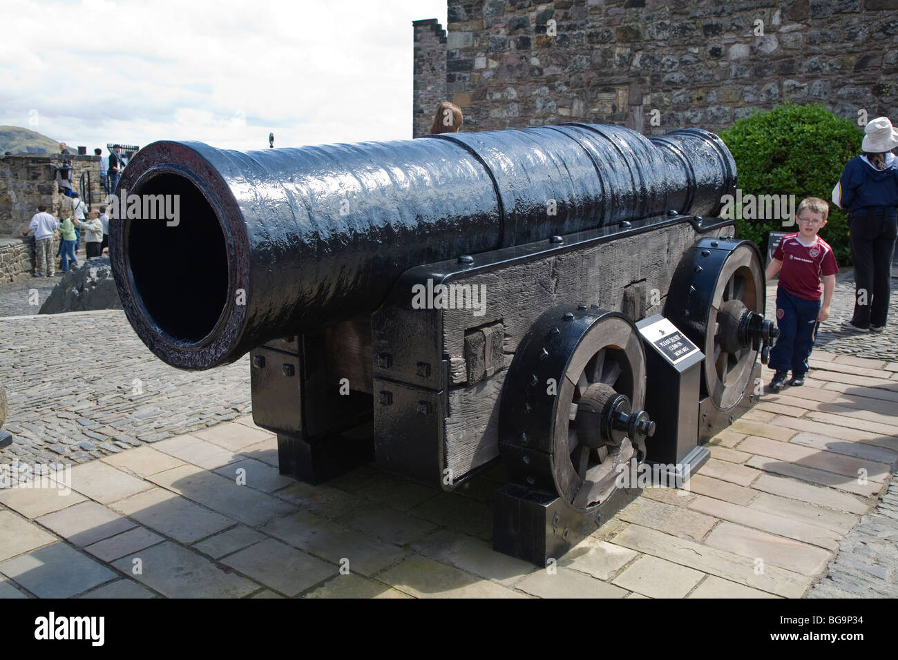 Mons Meg Cannon, Edinburgh Castle, Scotland Stock Photo Alamy
