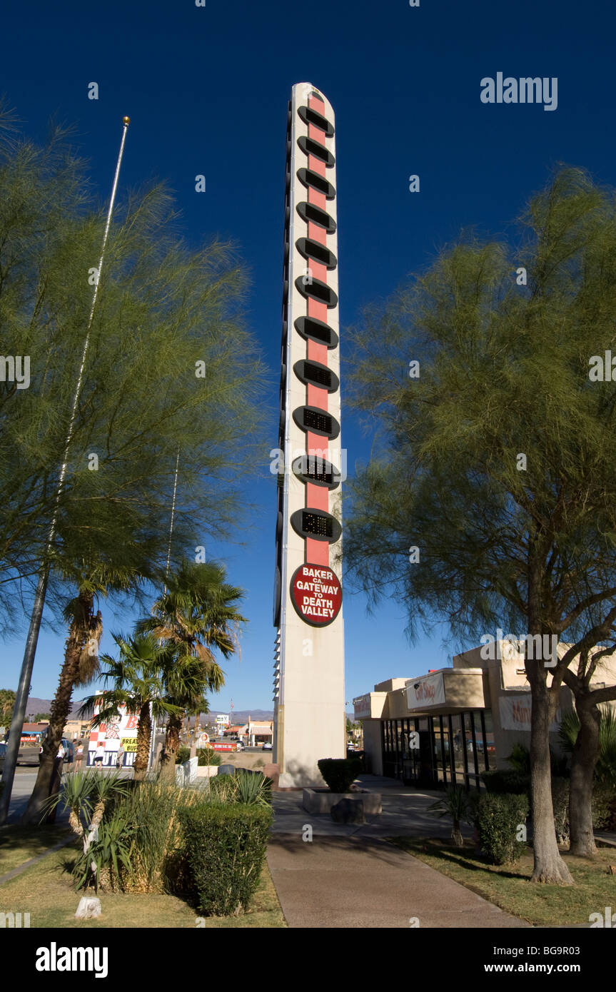 Worlds largest thermometer hi-res stock photography and images - Alamy