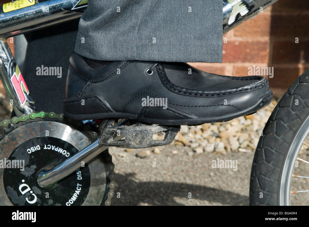 road bike clip pedals and shoes