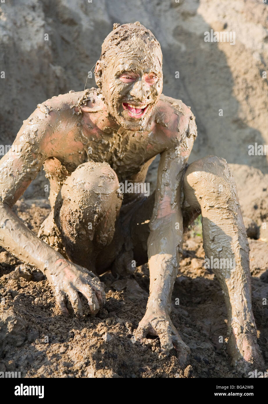 Mud Naked People Aras Baskauskas Desnudo