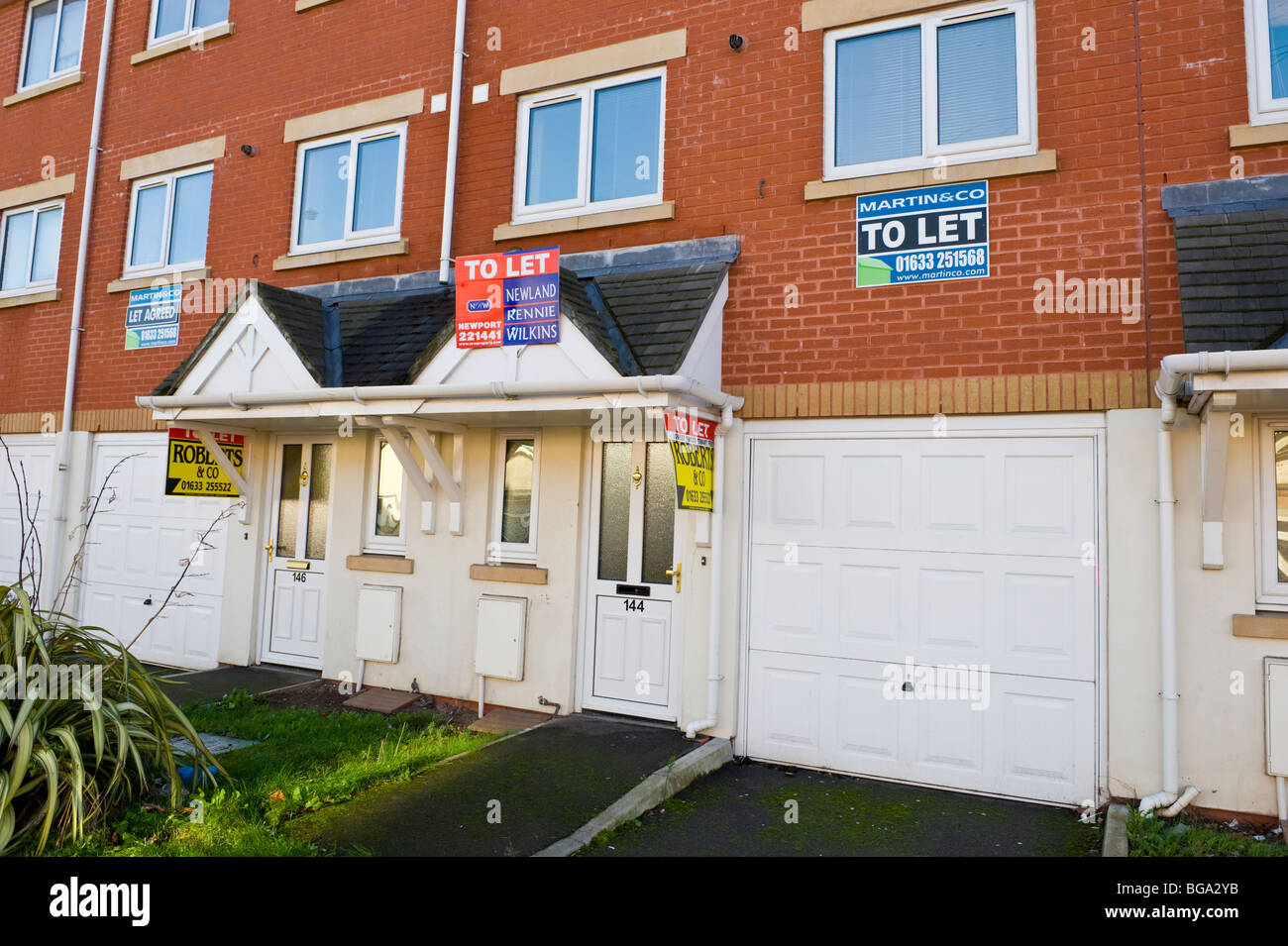 Estate agents signs hires stock photography and images Alamy