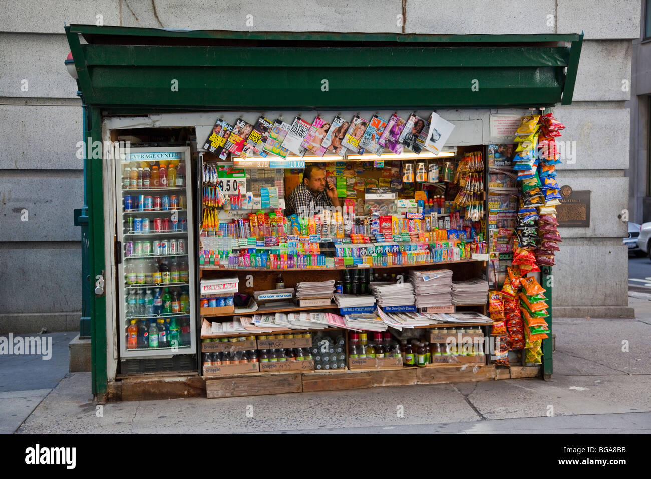 Magazine stand hires stock photography and images Alamy