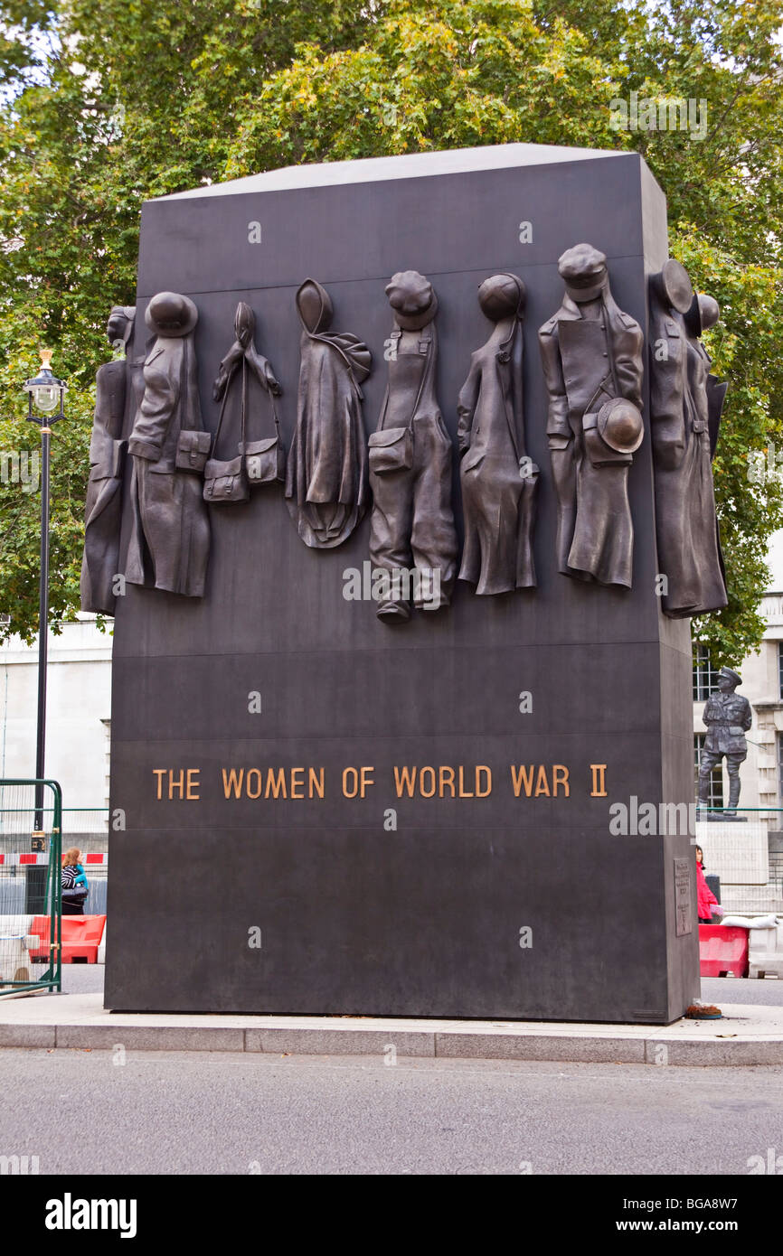 London monument women world war hi-res stock photography and images - Alamy
