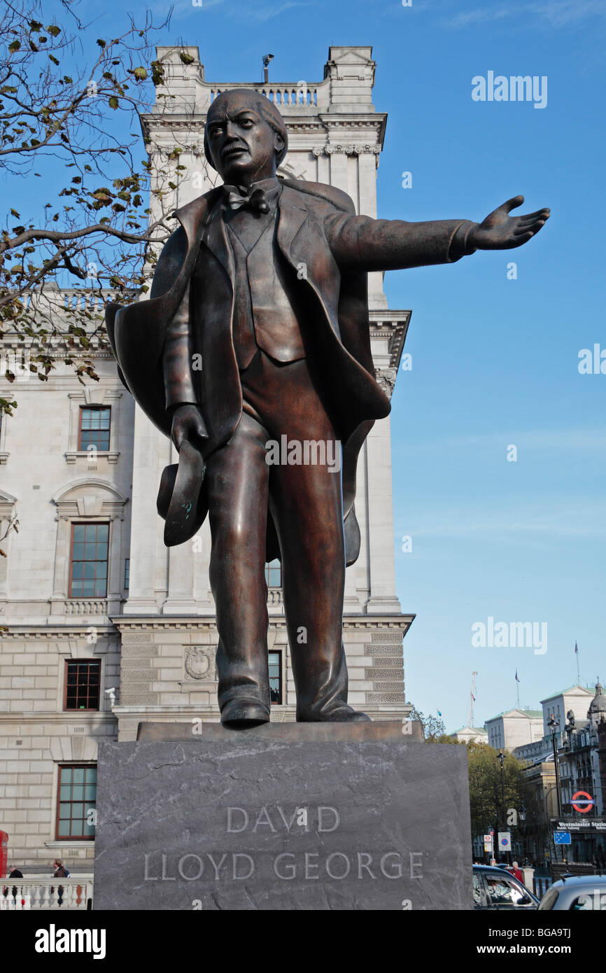 The controversial statue of David Lloyd George in Parliament Square, close  to the Palace of Westminster, London. Dec 2009 Stock Photo - Alamy