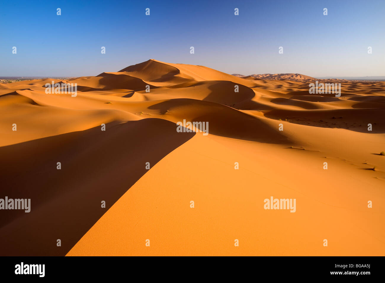 Erg Chebbi Merzouga Ziz Valley Sahara Desert Morocco Stock Photo Alamy