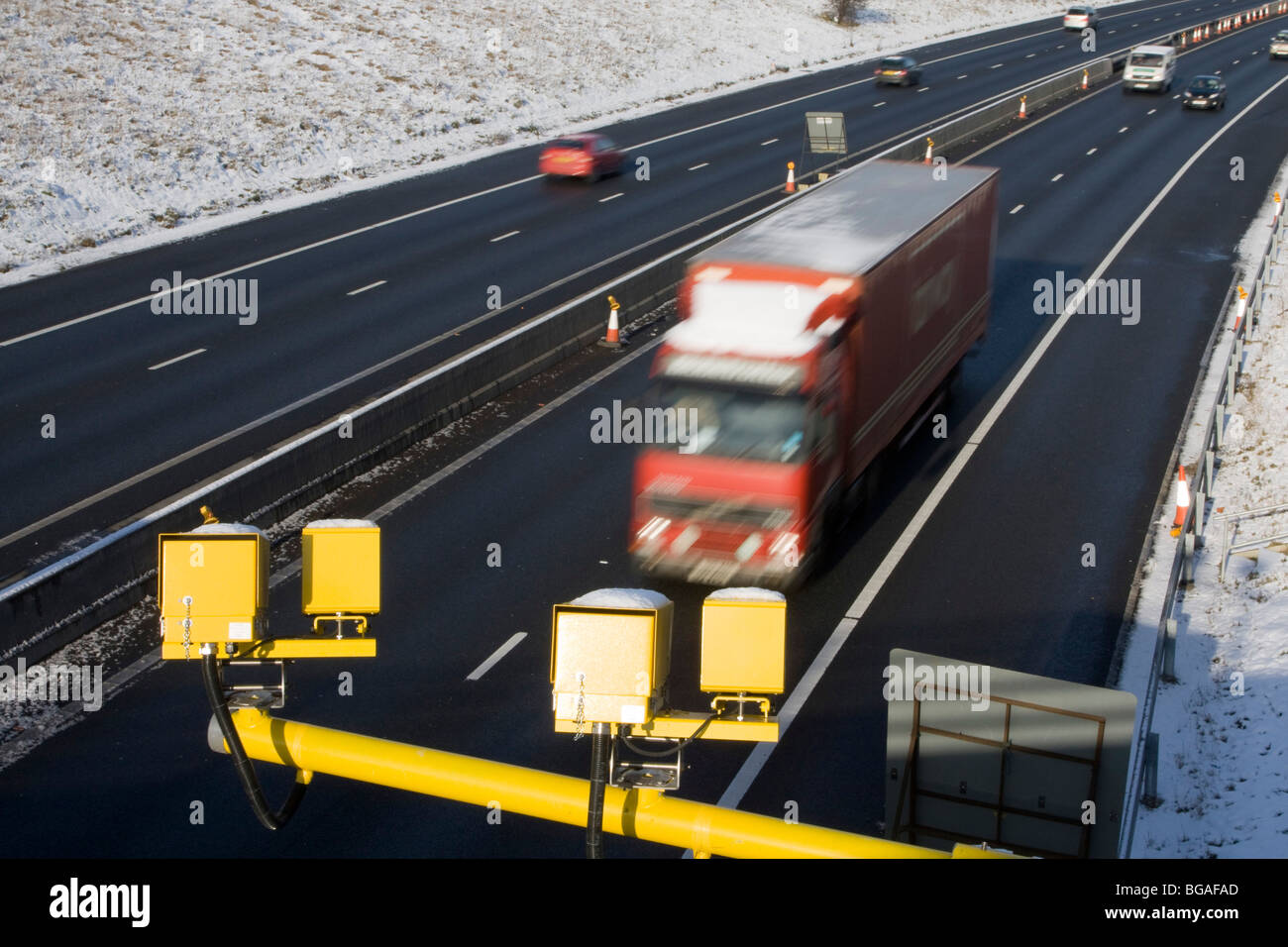 Specs Speed Cameras Fast Traffic M11 Motorway Es England Uk Gb Stock specs-speed-cameras-fast-traffic-m11-motorway-es-england-uk-gb-stock