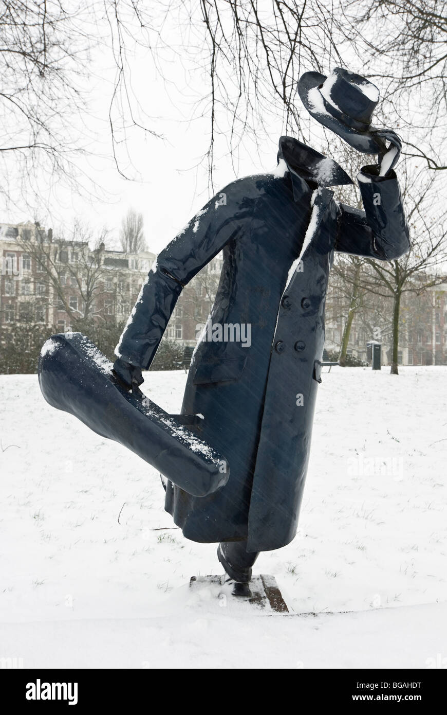 Statue of an invisible man tipping hat Stock Photo