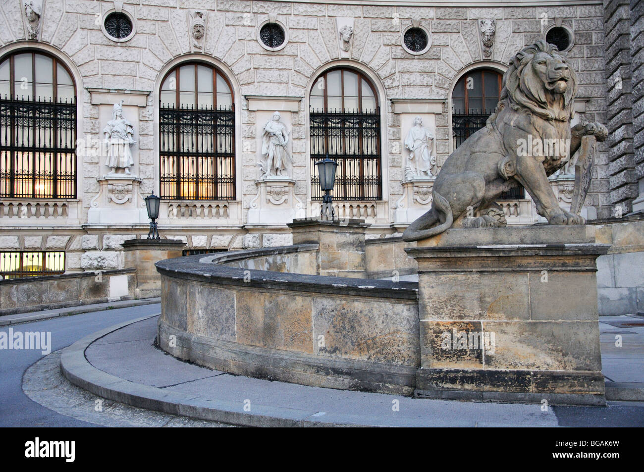 Lion statue, Vienna, Austria Stock Photo Alamy