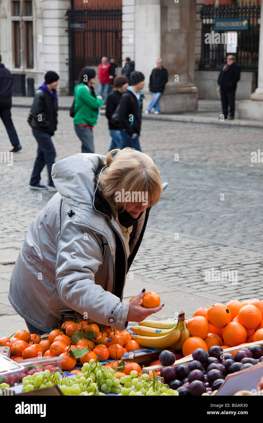 Woman fruit garden uk hires stock photography and images Alamy