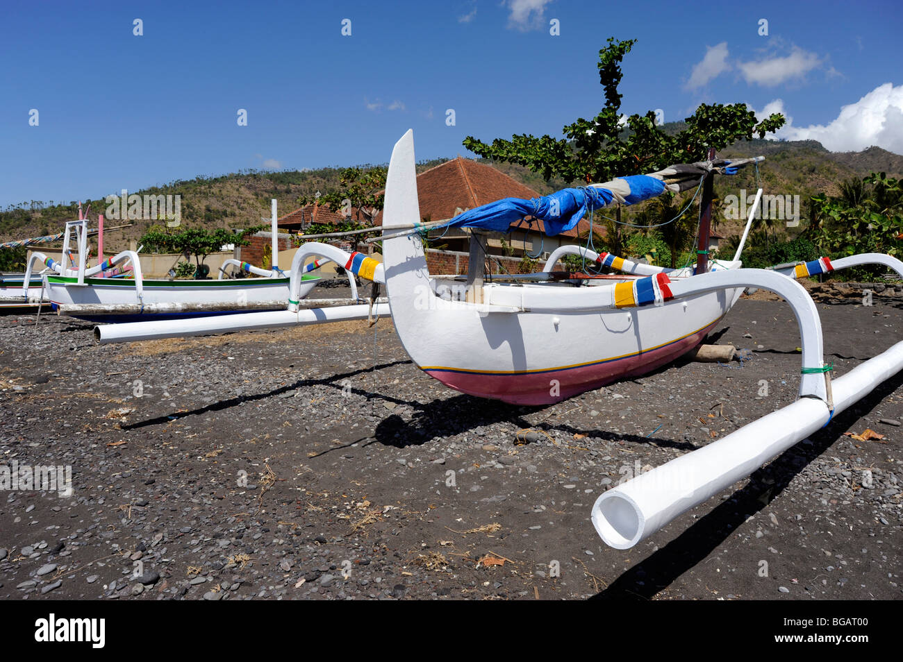 Traditional Jukund Fishing Boat At Amed Muslim Fishing Traditional Jukund Fishing Boat At Amed Muslim Fishing