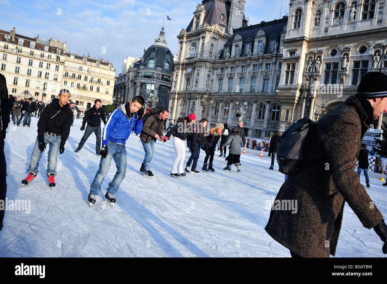 Paris, France, Crowd Diverse French Teens Ice Skating in Front of Paris