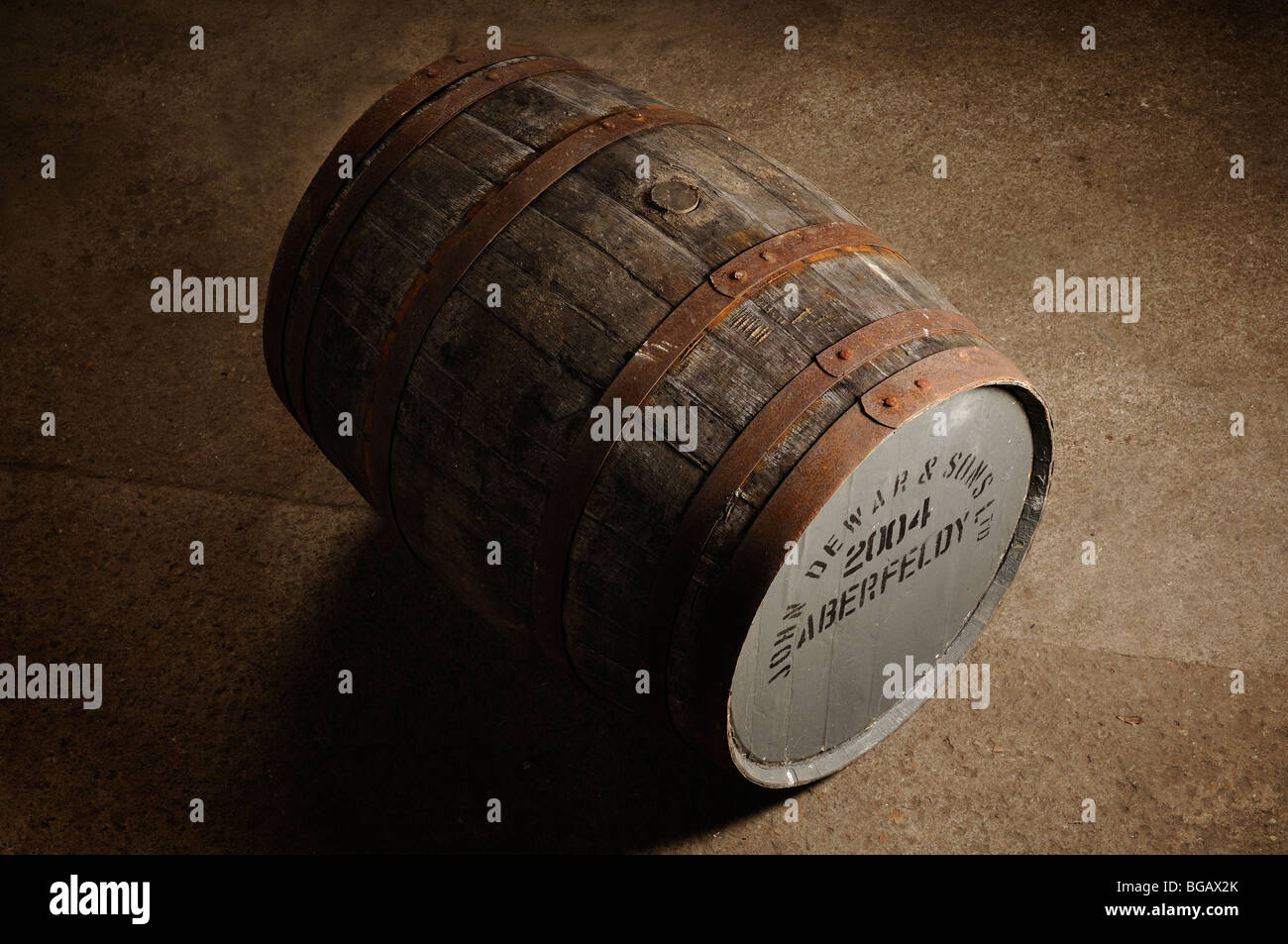 whisky barrel Stock Photo - Alamy