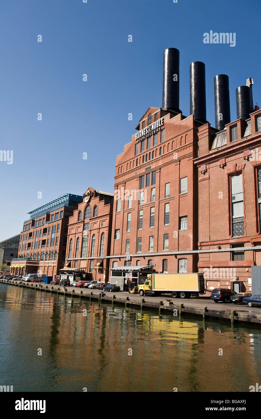 Barnes And Noble On The Waterfront In Baltimore Maryland Stock