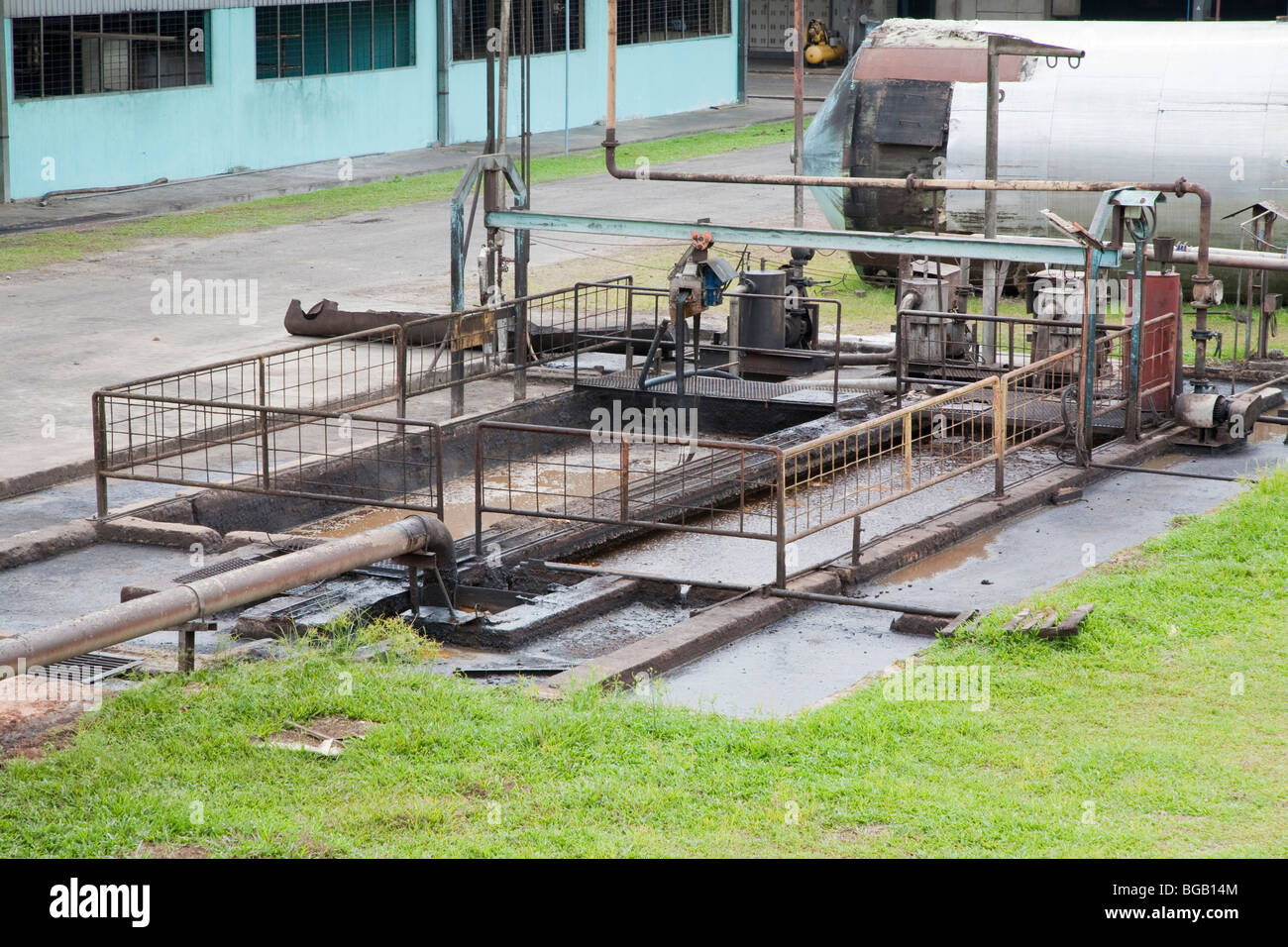 Processing equipment at the Sindora Palm Oil Mill, Malaysia Stock Photo