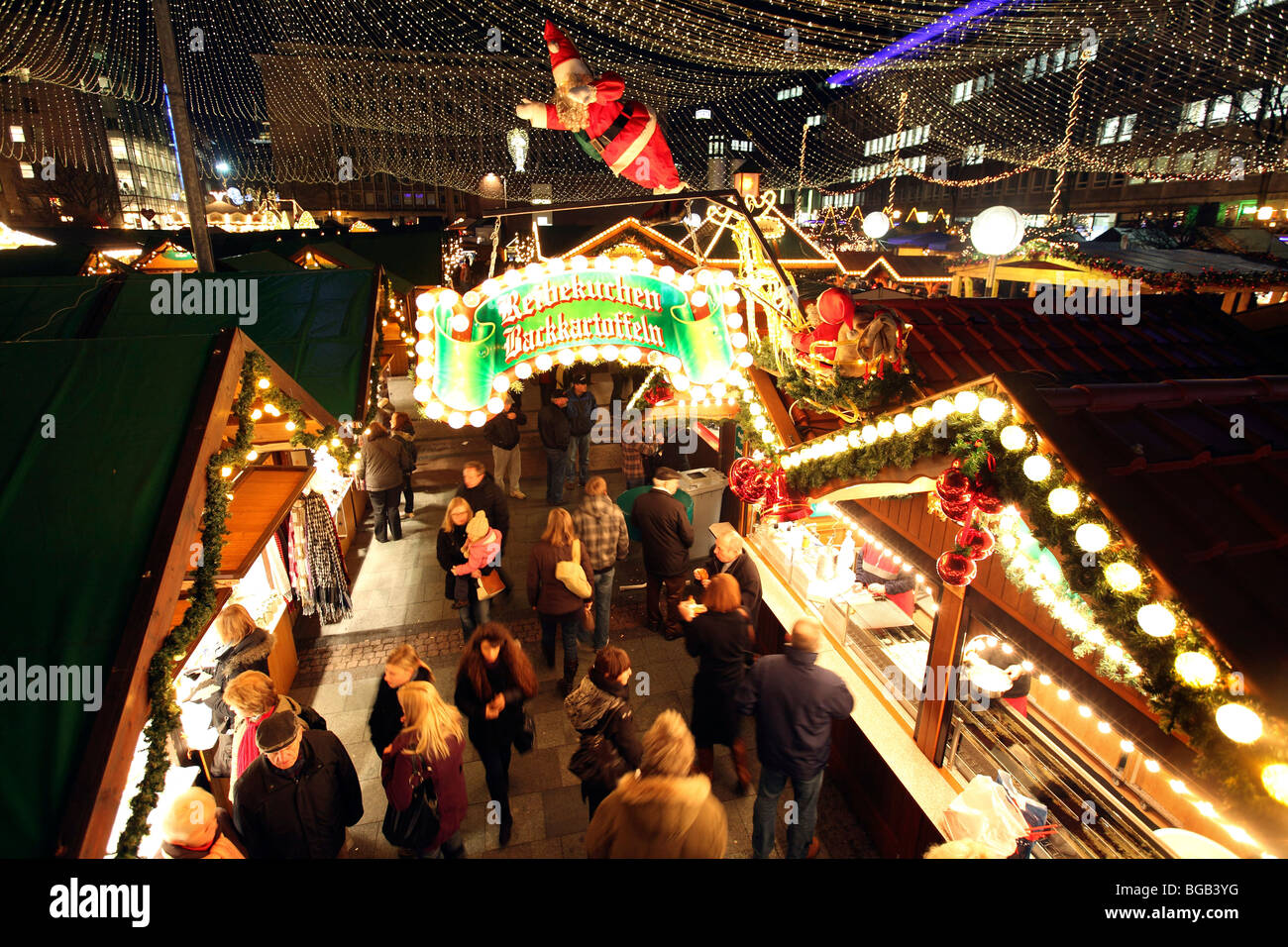 Christmas market in the inner-city of Essen, Kennedy Place, NRW, Germany, Europe. Stock Photo