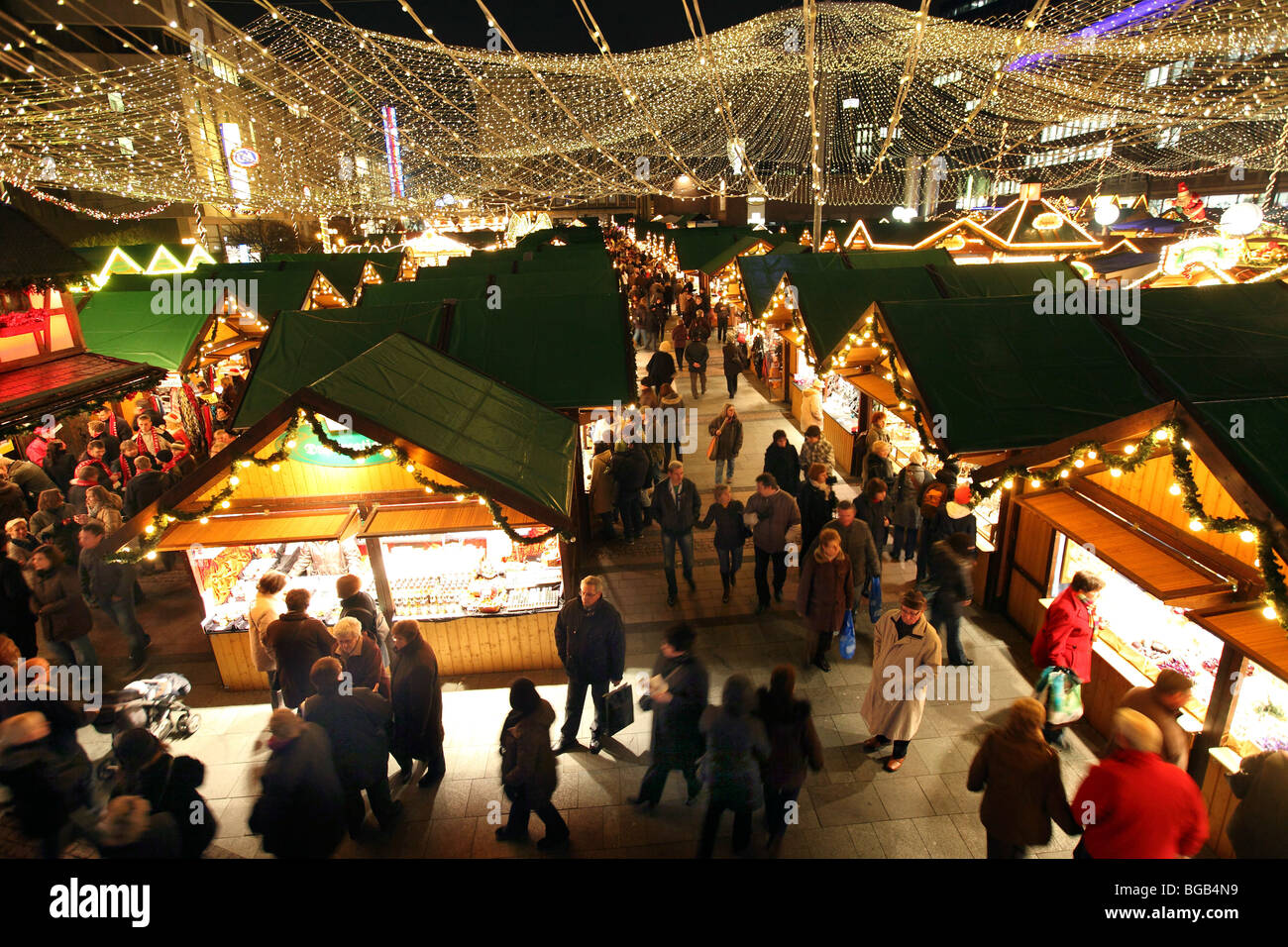 Christmas market in the inner-city of Essen, Kennedy Place, NRW, Germany, Europe. Stock Photo