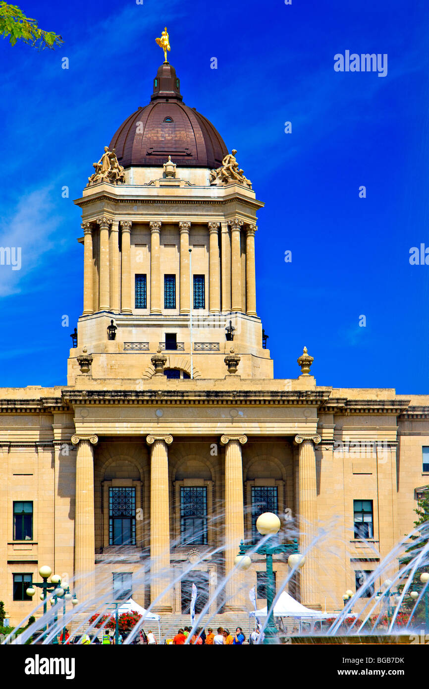 The Legislative Building seen from the Manitoba Plaza in the City of Winnipeg, Manitoba, Canada. Stock Photo