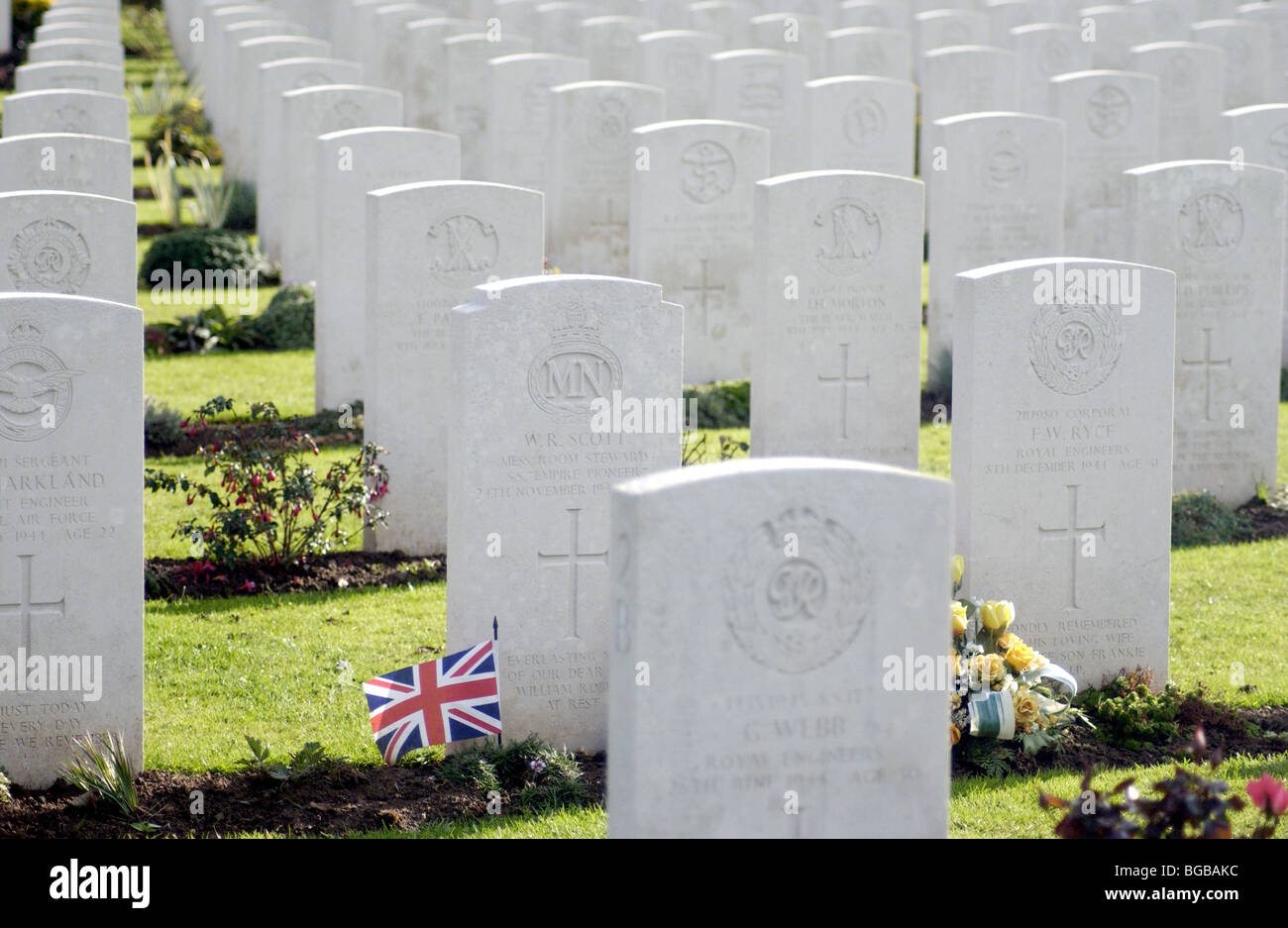 Photograph war graves first world war remembrance stones dead Stock Photo