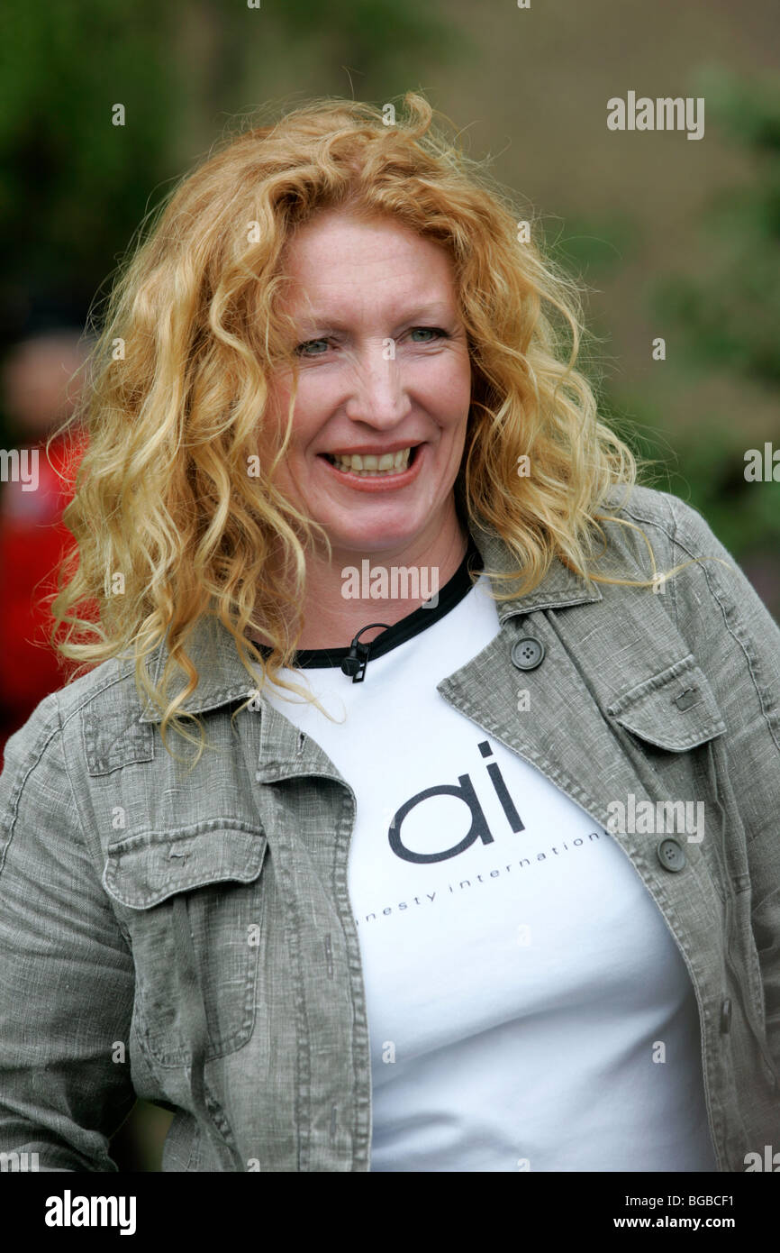 Charlie dimmock hires stock photography and images Alamy