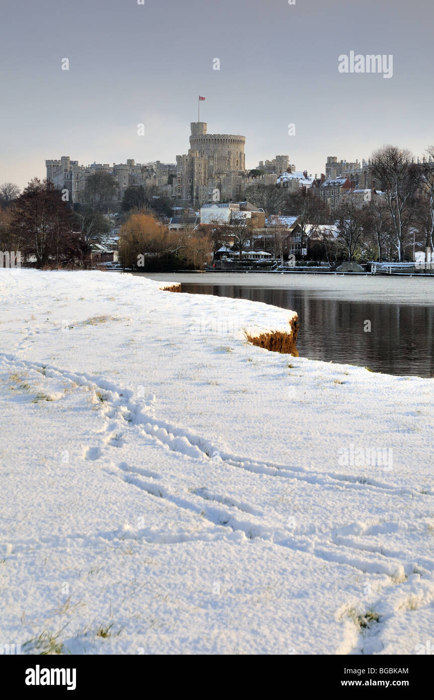 Windsor Castle in winter snow,England Stock Photo Alamy