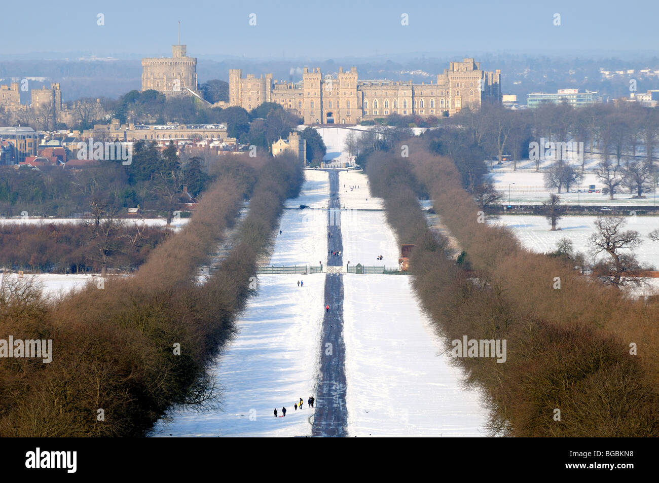 Windsor Castle in winter snow, England Stock Photo Alamy