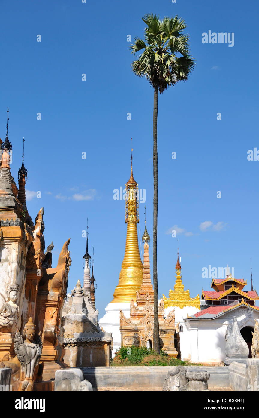 Stupas, Tharkong Pagoda, Sankar, southern Inle Lake, Shan State, Burma, Myanmar Stock Photo