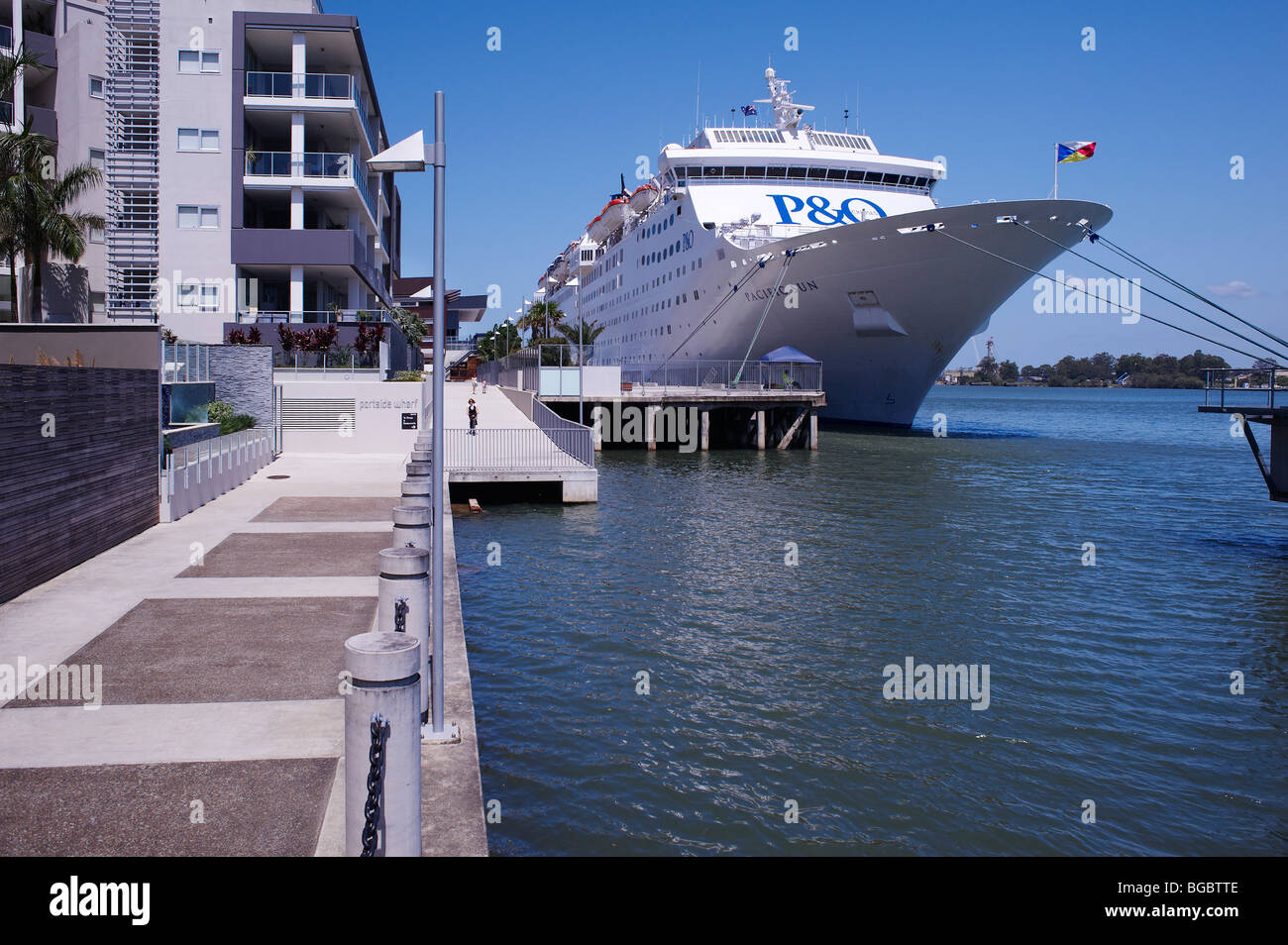 P&O Pacific Sun docked at Portside Wharf Cruiseship Terminal Brisbane Stock Photo