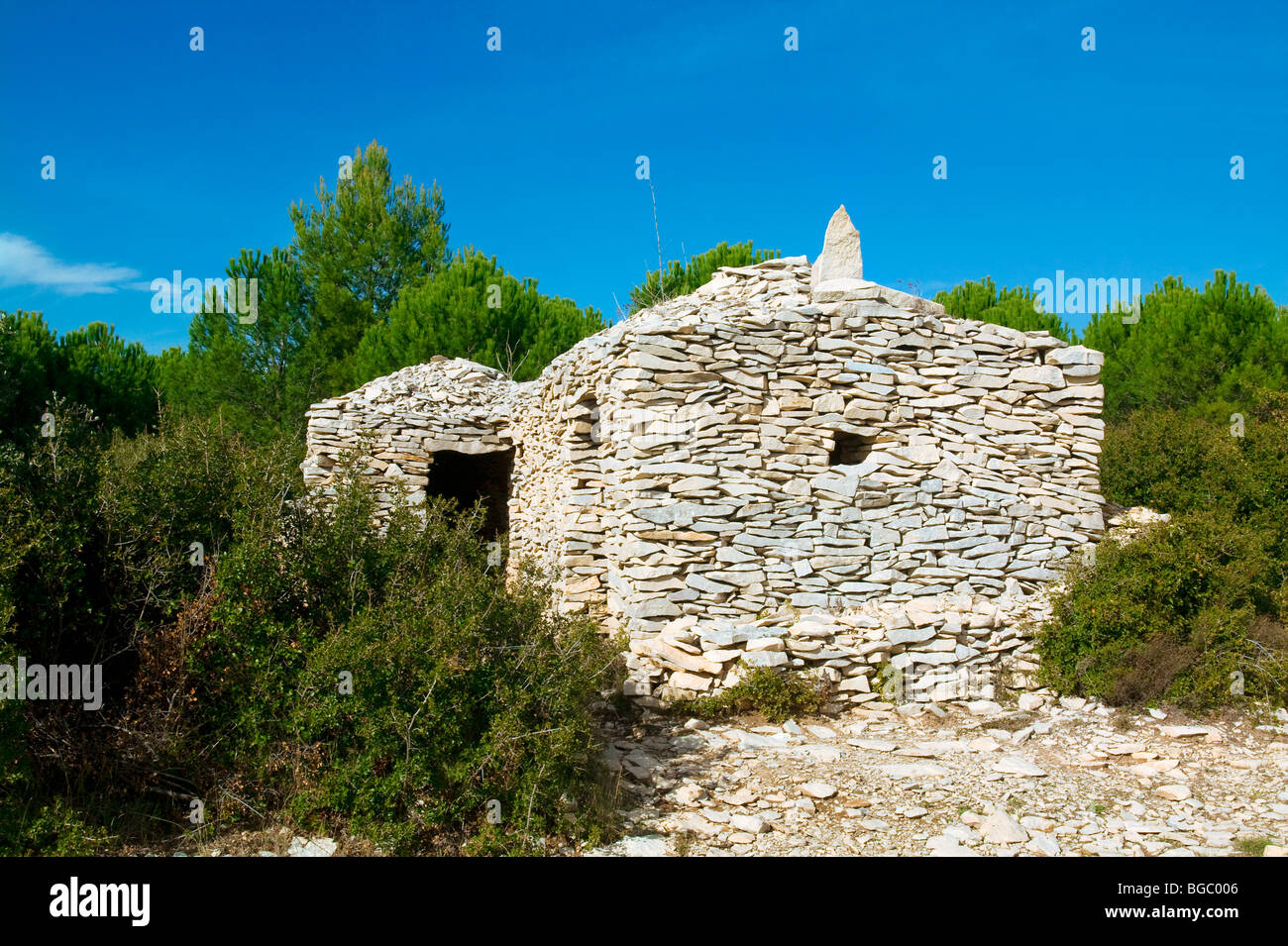 CLOCHAN, DRY-STONE, GARD, LANGUEDOC ROUSSILLON, FRANCE Stock Photo