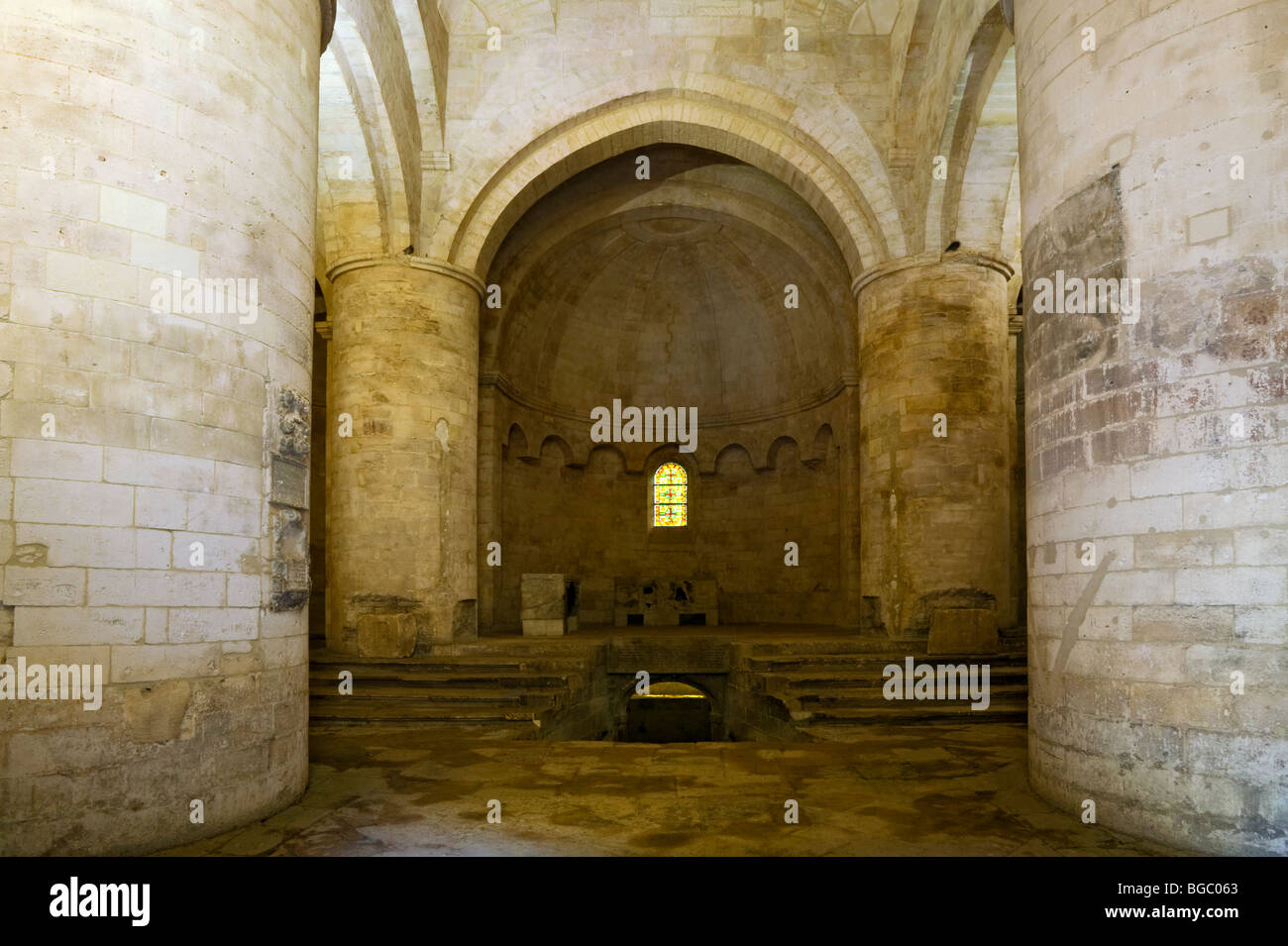 SAINT HONORAT CHURCH, ALYSCAMPS IN ARLES, PROVENCE, FRANCE Stock Photo Alamy