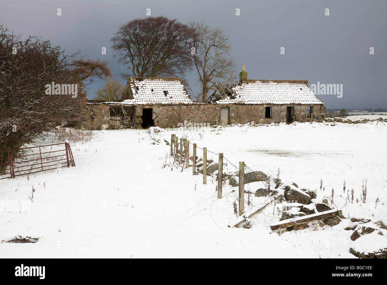 Derelict Cottage, Peat Inn, Fife, Scotland Stock Photo Alamy