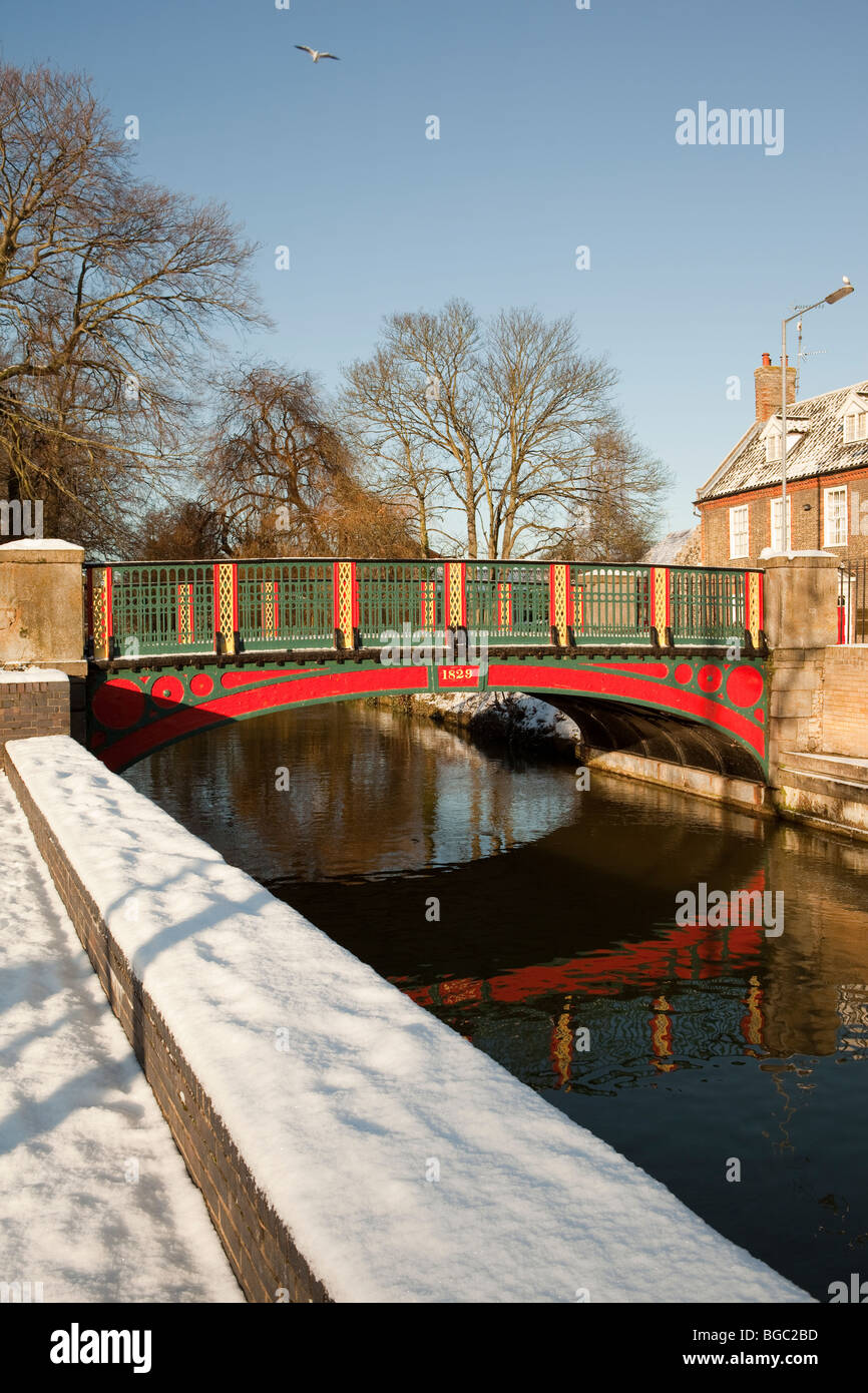 iron town bridge built 1829 in winter snow at Thetford Norfolk uk Stock