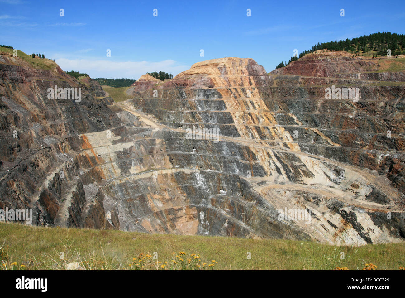 massive open pit gold mine in Lead, South Dakota Stock Photo