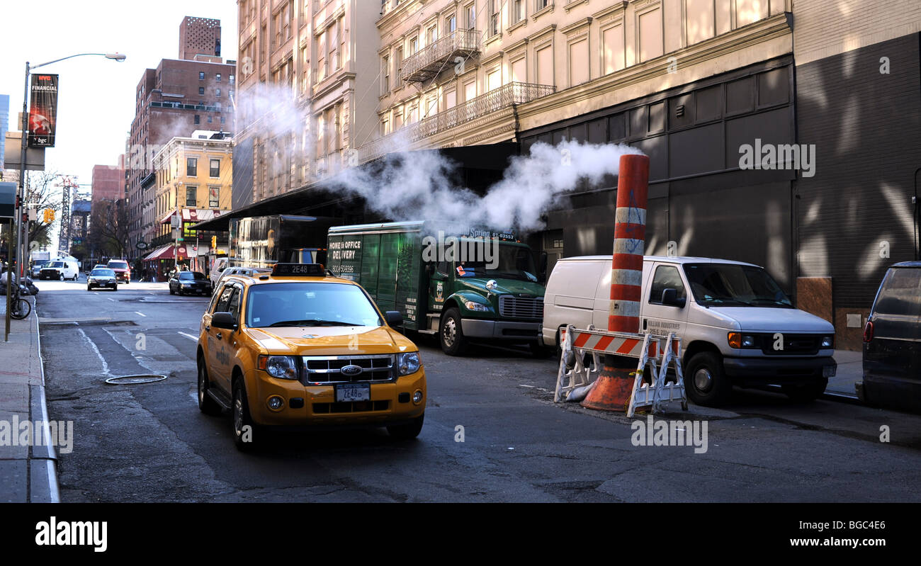 Streets of new york hires stock photography and images Alamy