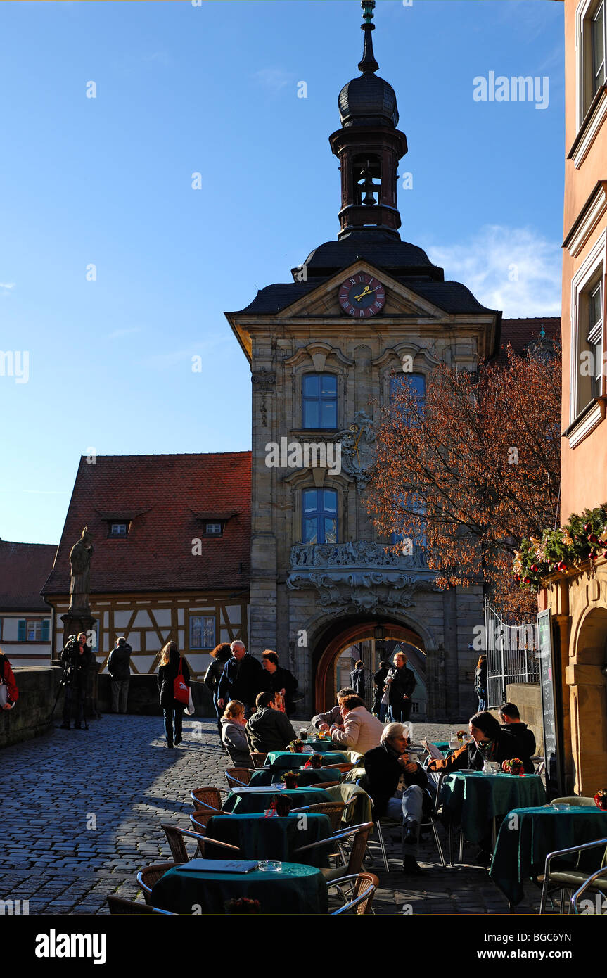 Cafe on the Obere Bruecke bridge, in the back the Old Town Hall, Obere Bruecke, Bamberg, Upper Franconia, Bavaria, Germany, Eur Stock Photo