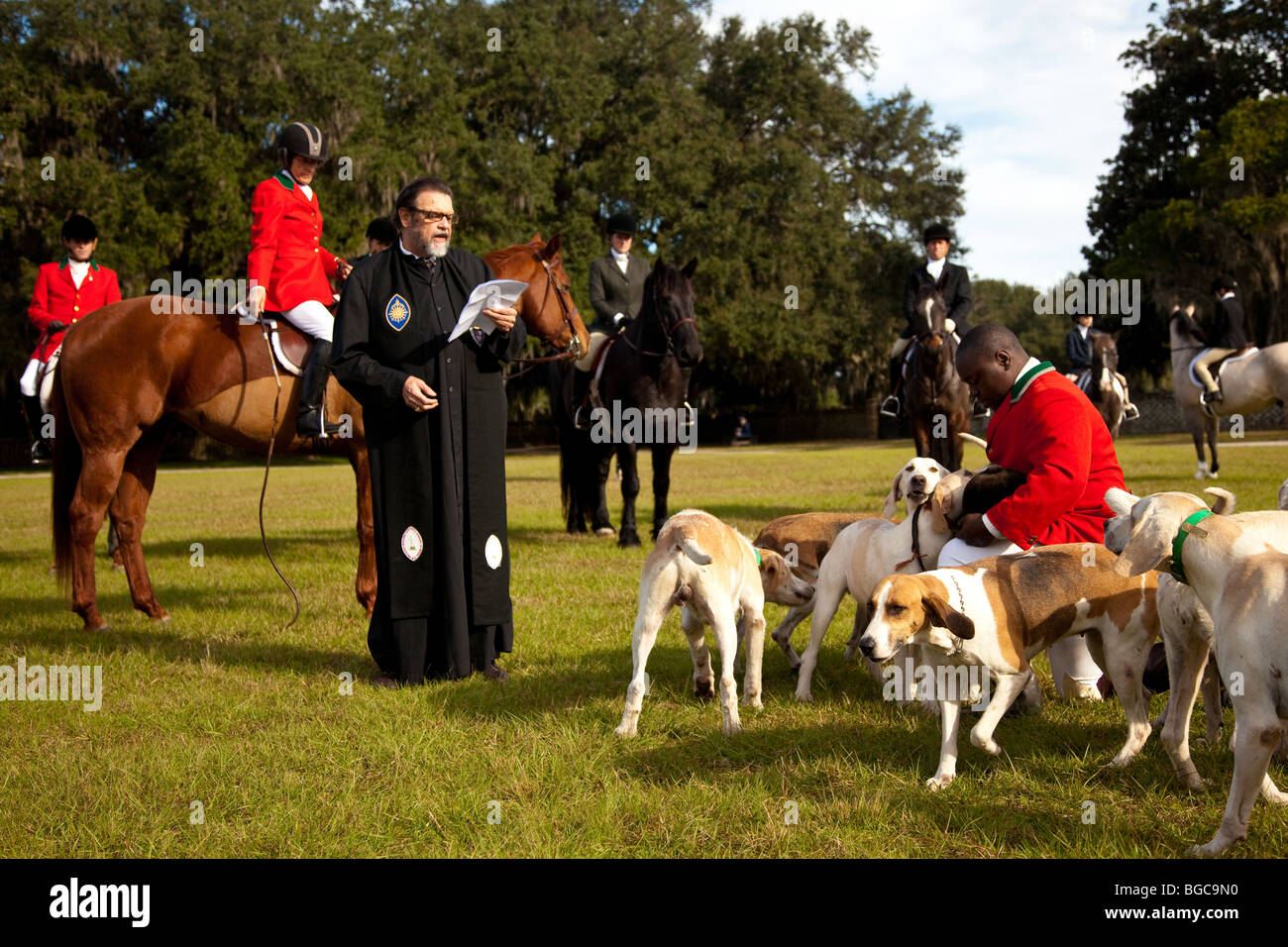 Blessing of the foxhounds and fox hunters at the start of the fox