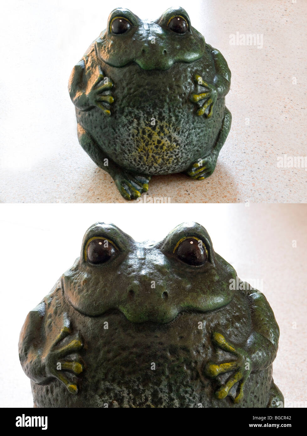 A funny cast-iron moulding of a frog (Century 19th). Amusant moulage en fonte d'une grenouille (19ème Siècle). Stock Photo