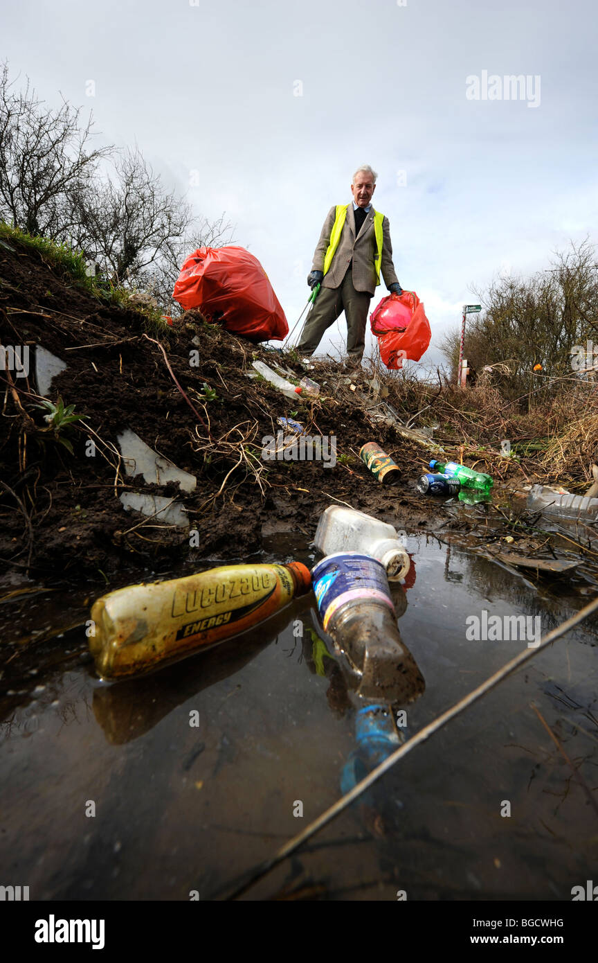 Stan Stone from Lower Apperley Gloucestershire UK who voluntarily collects litter in the area Stock Photo