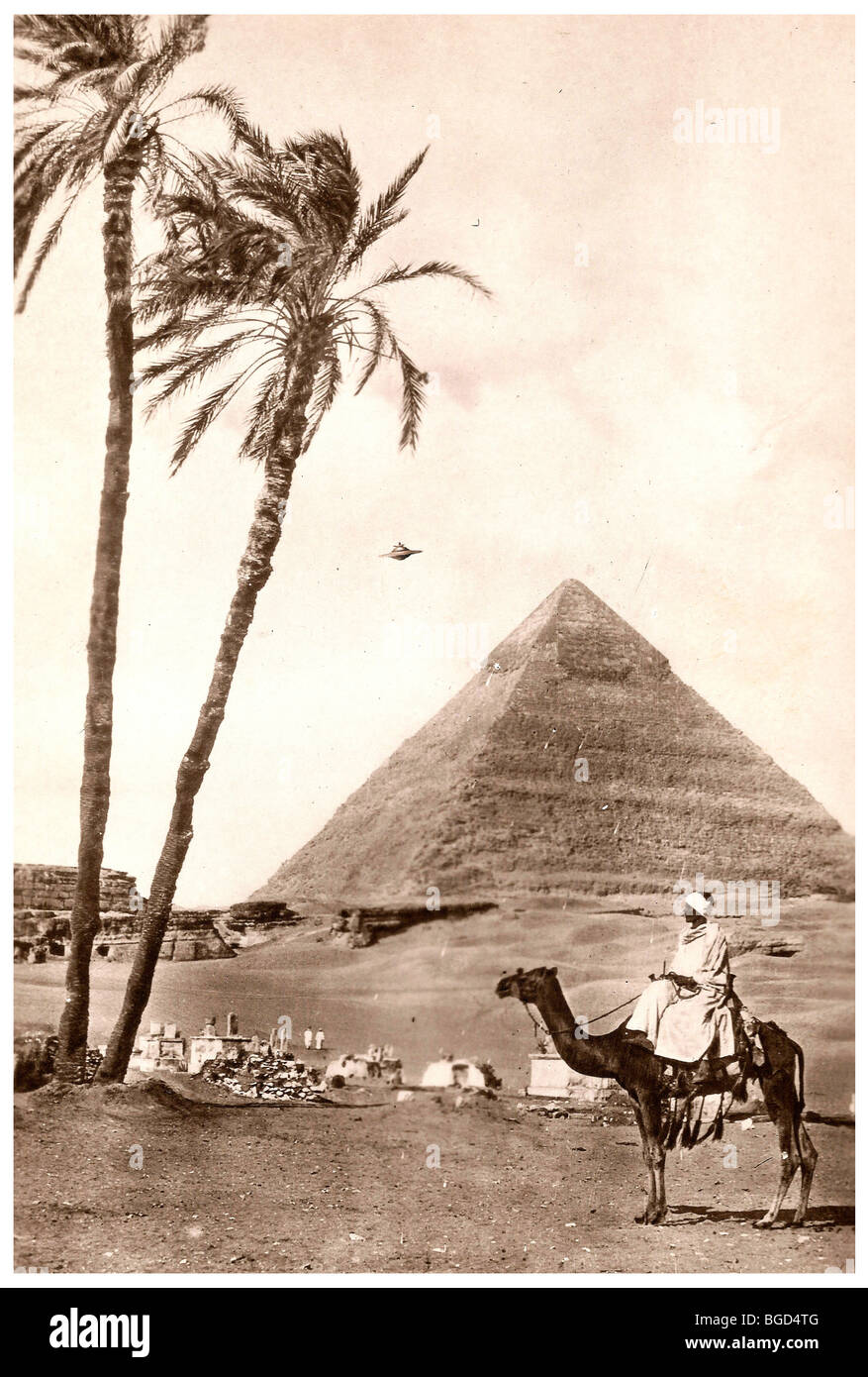 'Vintage' photo of old Egypt with UFO in background. Stock Photo