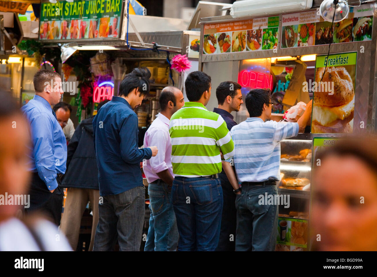 Halal street food vendor in Downtown Manhattan, New York City Stock ...