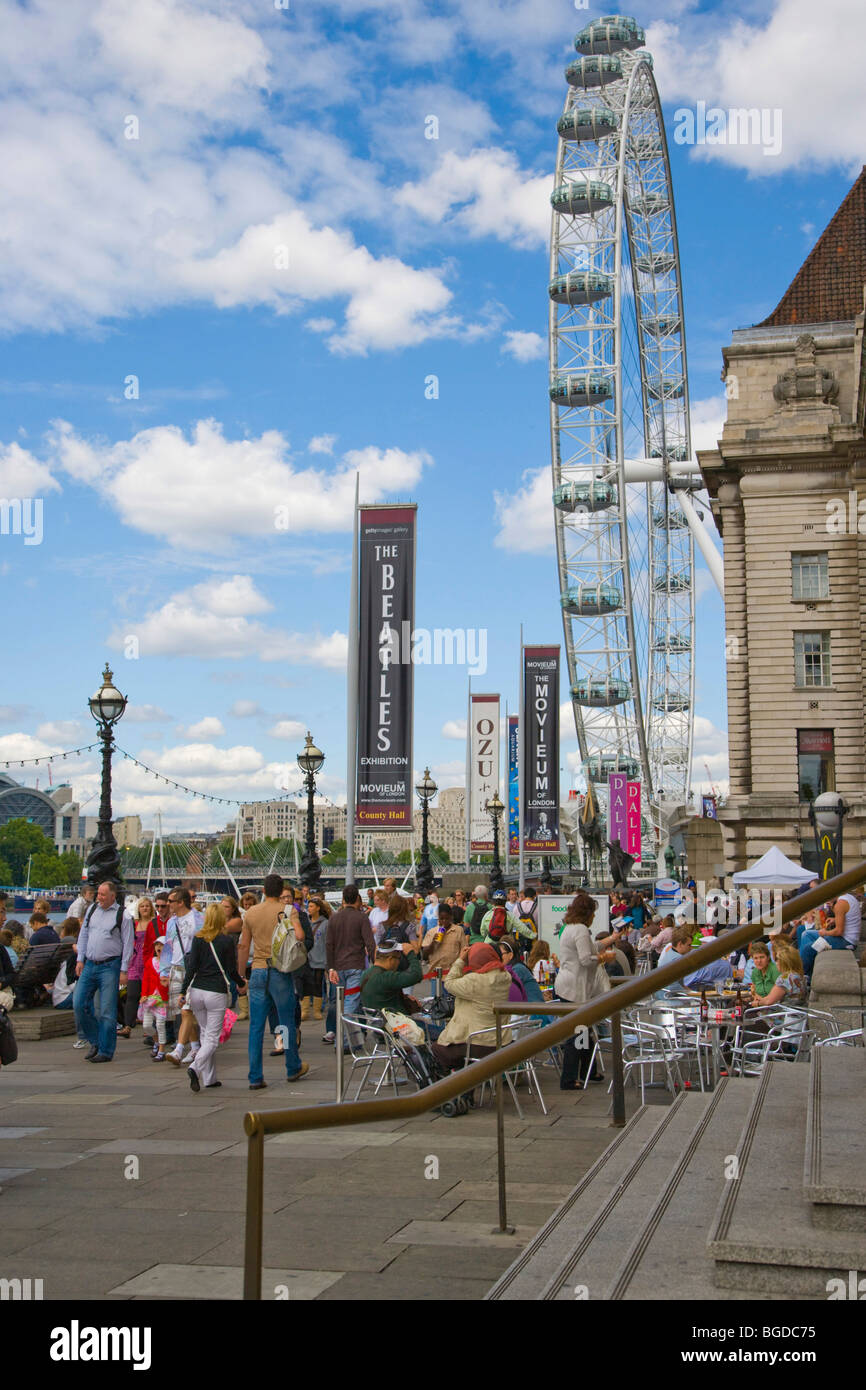 County hall london eye hi-res stock photography and images - Alamy
