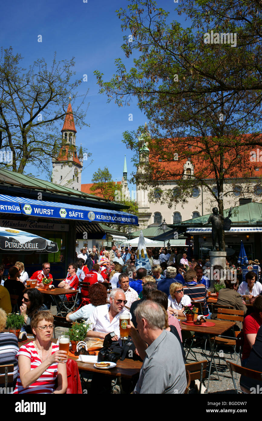 Bierzeltgarnitur hires stock photography and images Alamy
