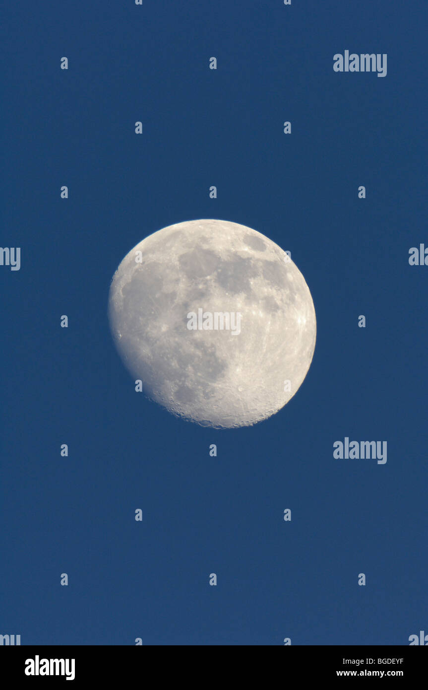 Moon close up hi-res stock photography and images - Alamy