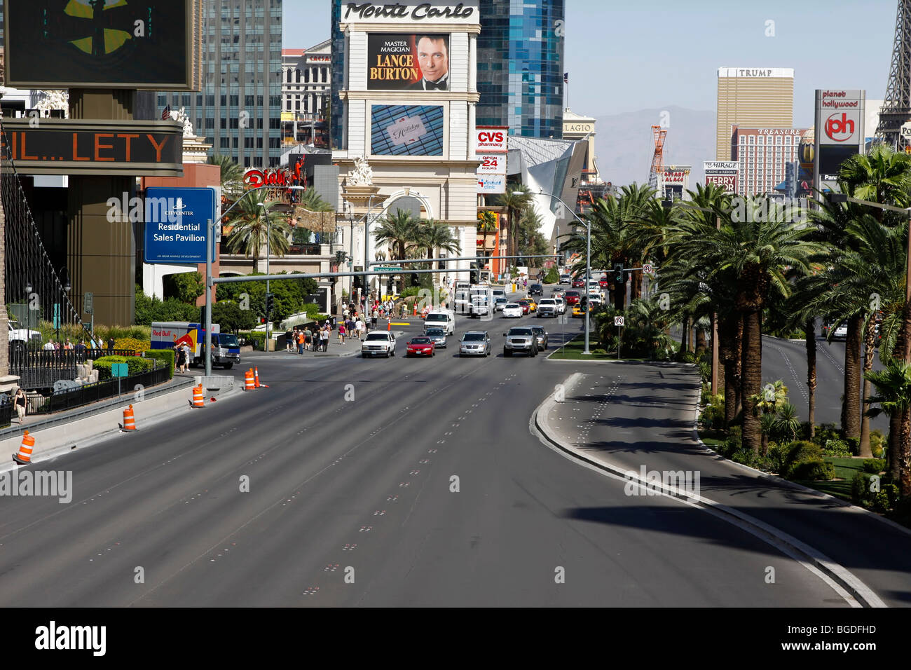 Las Vegas desert editorial image. Image of view, street - 183681440