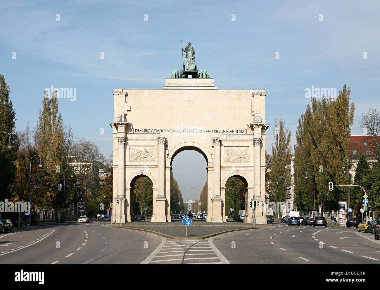 victory gate, Munich Stock Photo - Alamy