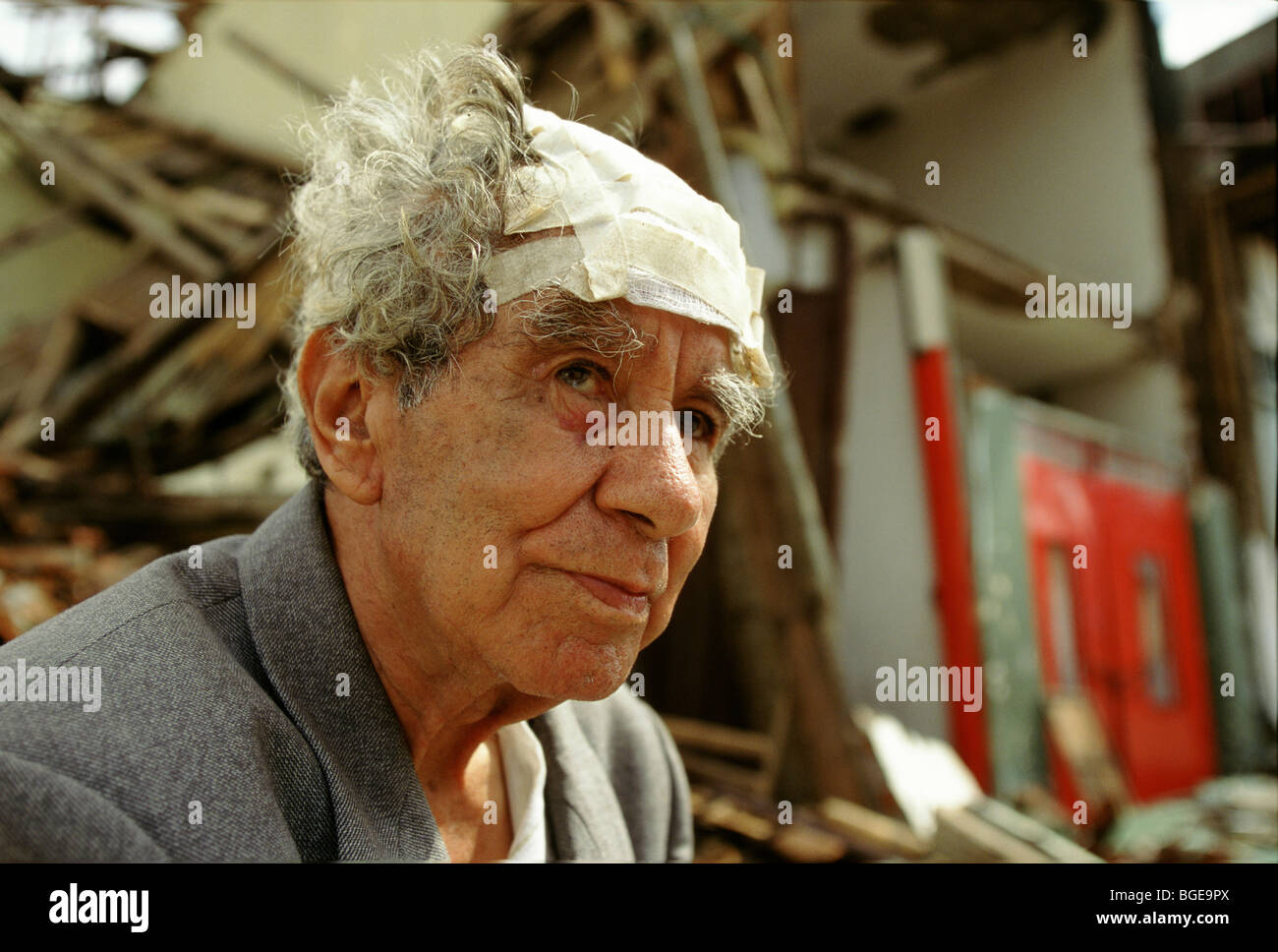 Earthquake in Colombia 1999 - It was the strongest earthquake to strike Colombia for 16 years. A wounded survivor. Stock Photo