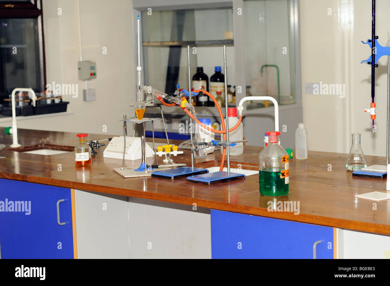 Chemistry apparatus hires stock photography and images Alamy