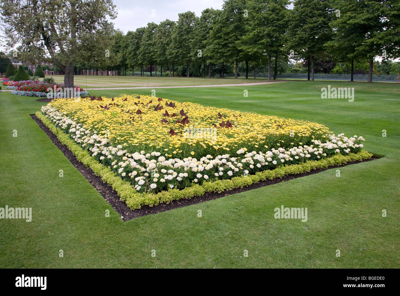 Raised flower beds hi-res stock photography and images - Alamy