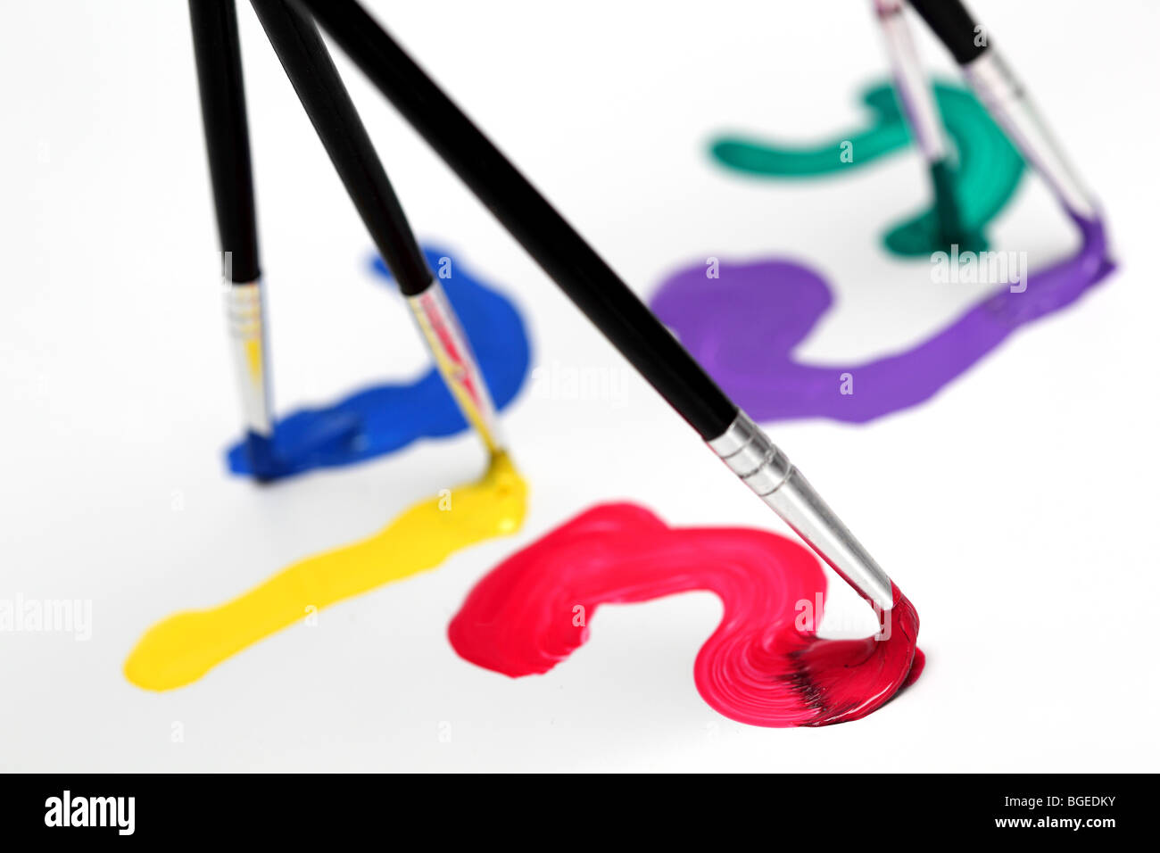 Artist paint brushes cut out hi-res stock photography and images - Alamy