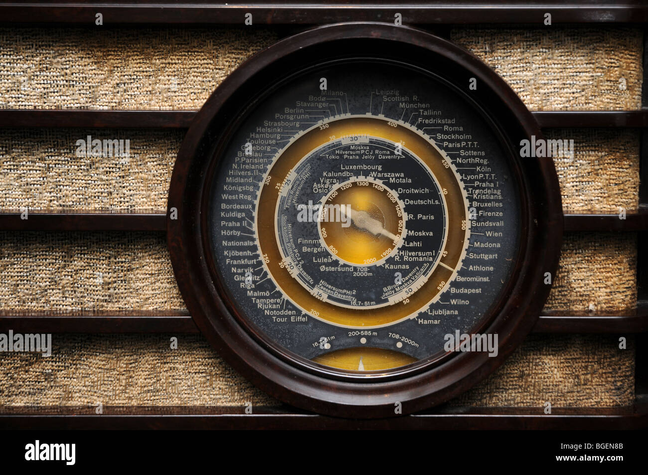 Crystal radio hi-res stock photography and images - Page 2 - Alamy